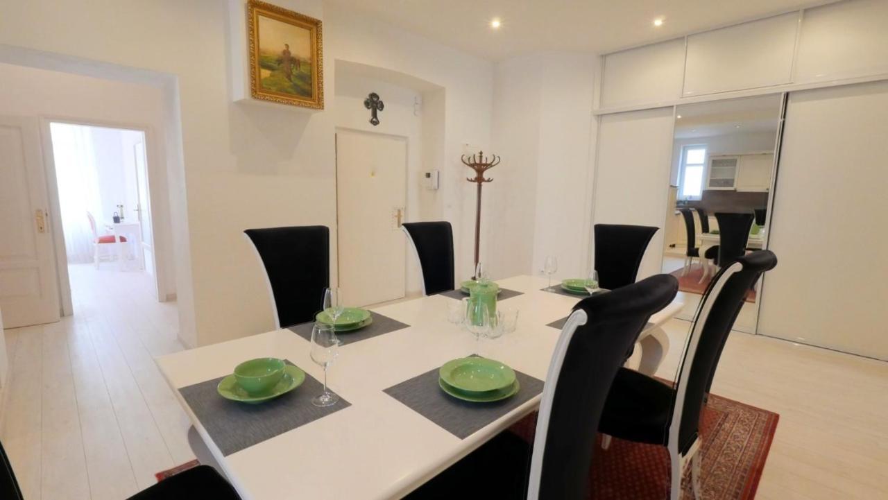 Velky 3I Apartman V Centre Mesta Bratysława Zewnętrze zdjęcie
